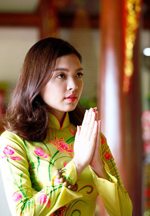 Hoa khôi sinh viên nổi bật trong ngày lễ Phật Đản 10