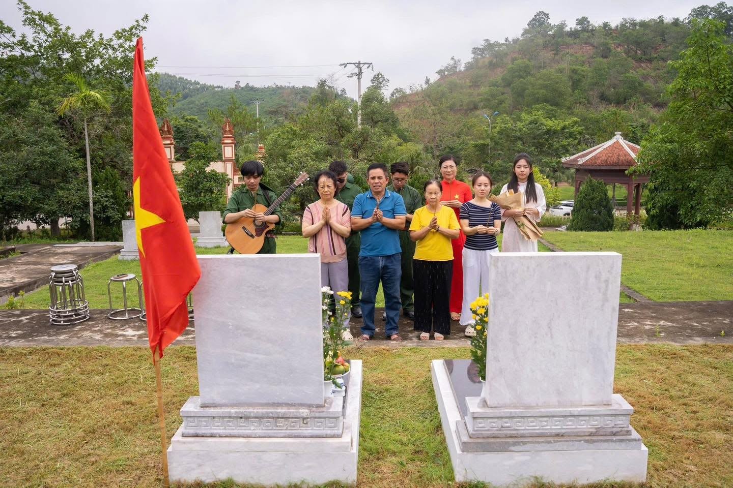 anh thu vien